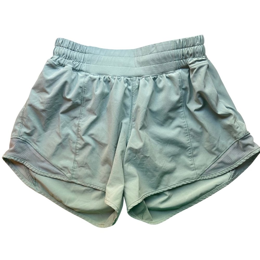 Lululemon Hotty Hot Low Rise Lined Short 4"